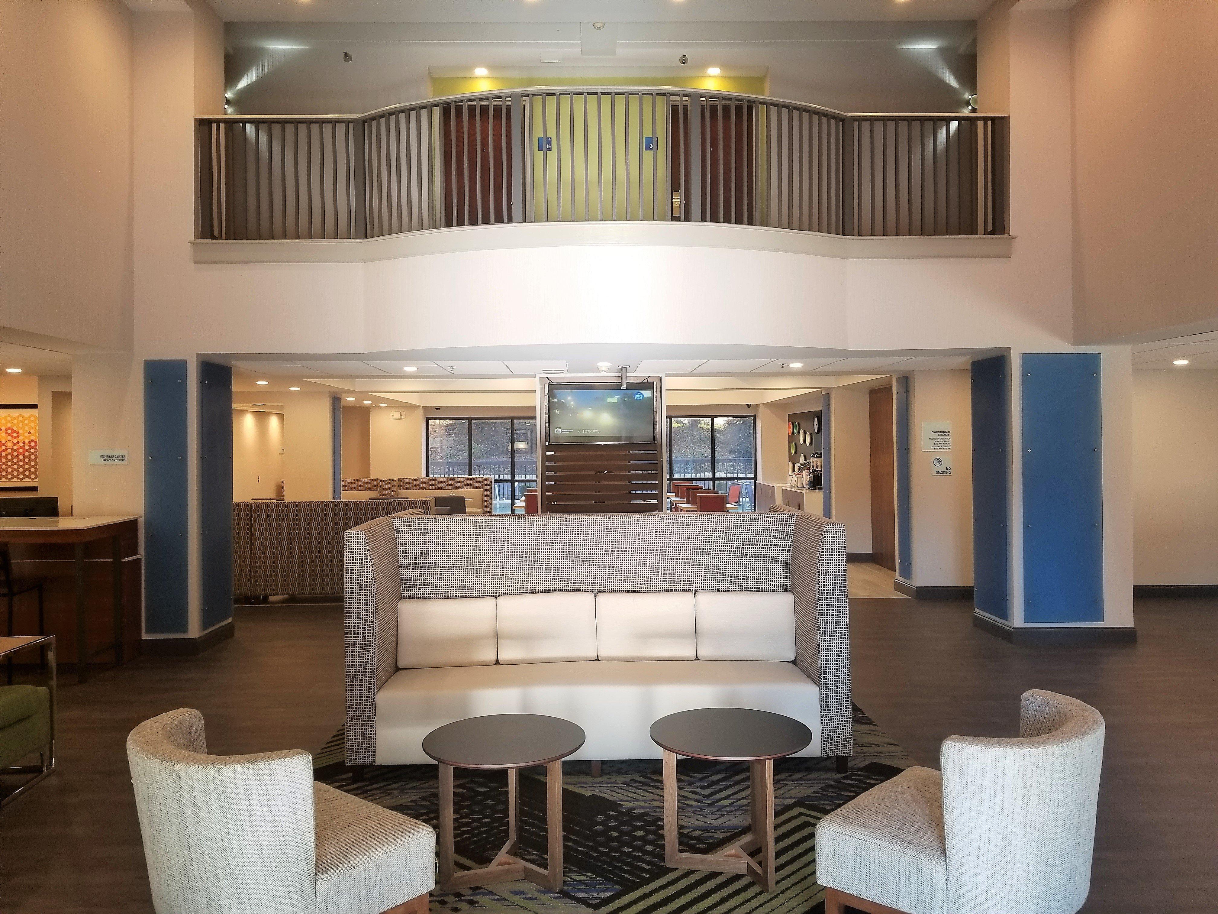 Holiday Inn Express Columbia Ne - Fort Jackson Exteriör bild