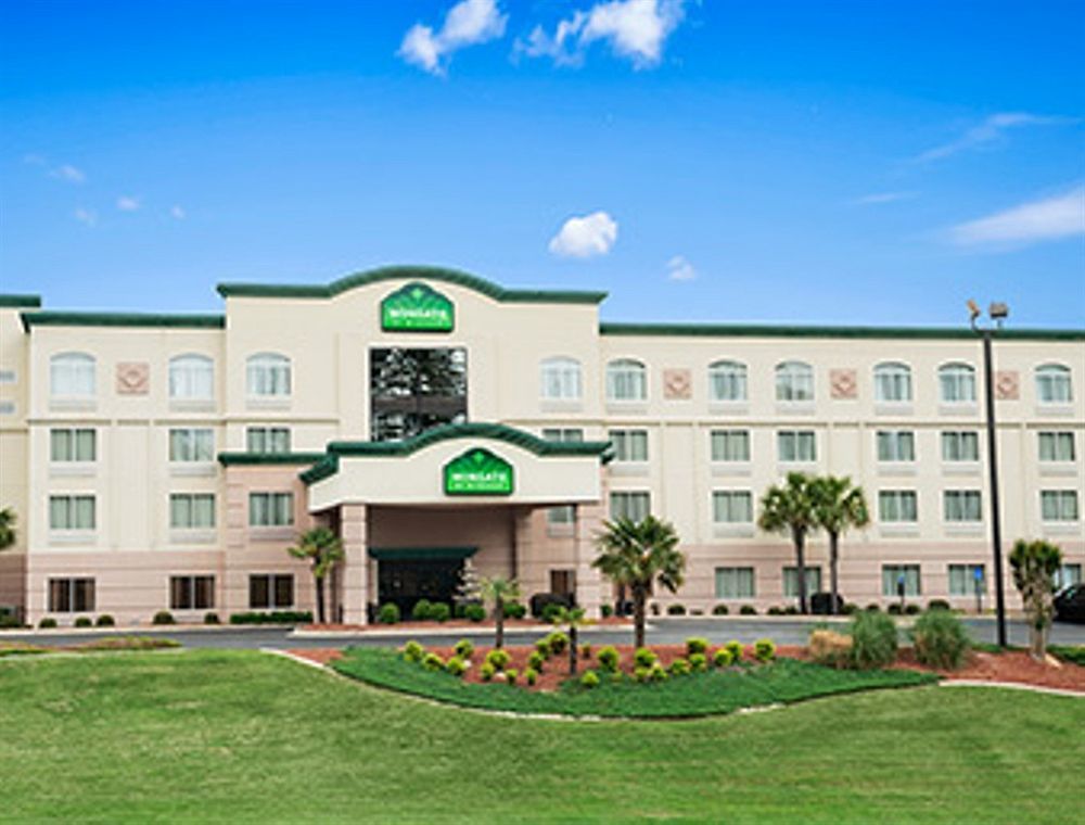 Holiday Inn Express Columbia Ne - Fort Jackson Exteriör bild